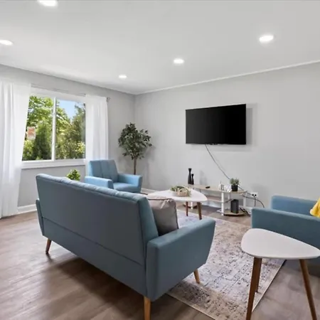 3Br Gem In Wheeling Villa
